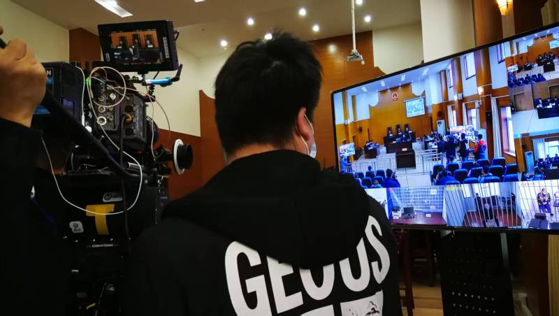 AI生成VS人工创意——高碑店市广告片拍摄公司的技术浪漫主义实践